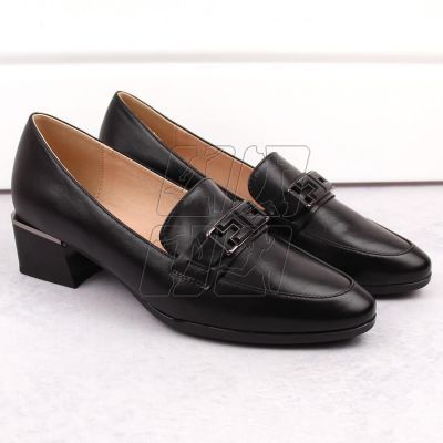 2. Vinceza W JAN270A low-heeled shoes, black