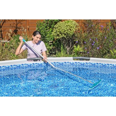 44. Bestway 58831 Pool Cleaning Kit