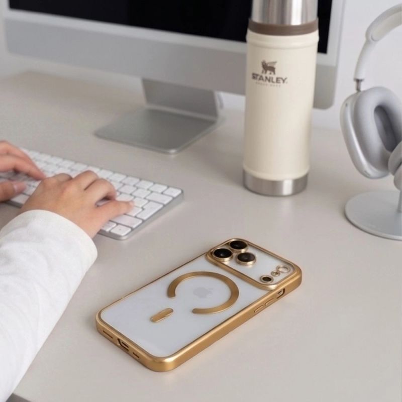 9. Tech-Protect MagFlex Case for iPhone 18 Pro / 17 Pro - Gold