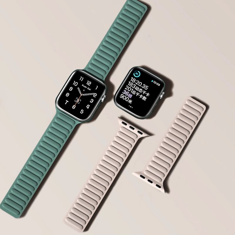 4. Magnetic Strap Magnetic Strap Bracelet for Apple Watch 45mm - Red