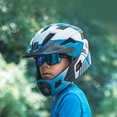 2. Rockbros 14110009001 Polarized Cycling Glasses for Kids 8-14 Years Old - Black and Blue