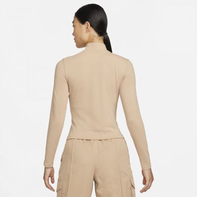 2. Nike Sportswear Collection Essentials Beige L