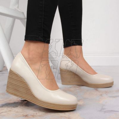 7. Pumps on the wedge Filippo W PAW339C beige