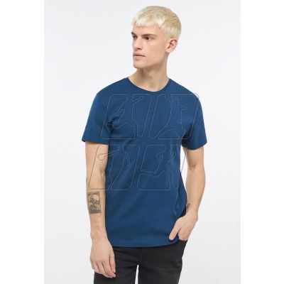 7. Mustang Aaron C Basic T-shirt M 1013822-5230