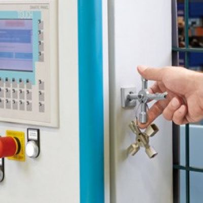 8. Knipex 00 11 01 control cabinet key and tool