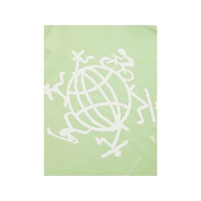3. PEAK PERFORMANCE Explore Graphic Tee Women T-Shirt green