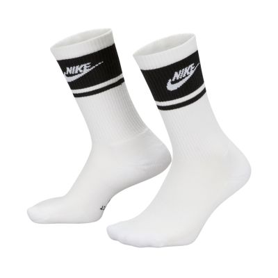 2. Nike Everyday Elevated Crew Socks 3 Pairs White and Black IM7949 901