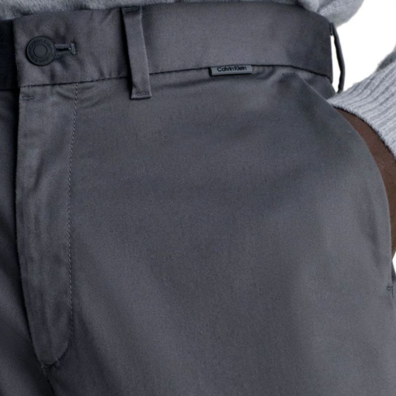 5. Calvin Klein Chino Satin Stretch Slim Pants M K10K110963