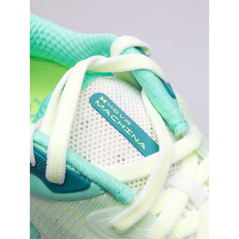 6. UNDER ARMOUR Machina Breeze 3026264-100 Women's Shoes