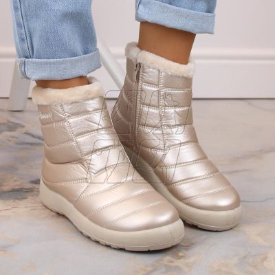 6. Waterproof patent snow boots News W EVE181E beige