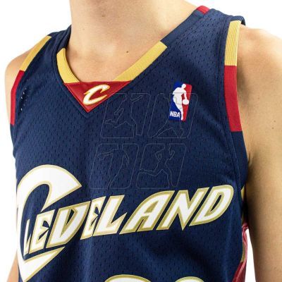 9. Mitchell &amp;Ness Cleveland Cavaliers NBA Swingman Jersey Lebron James M SMJYGS18156-CCANAVY08LJA