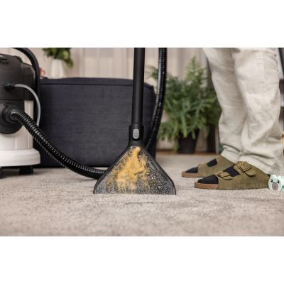 9. KARCHER SE 4 Plus washing vacuum cleaner - 1.081-170.0