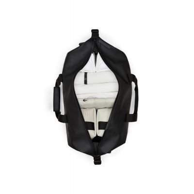 3. Rains Travel Bag 14200 01