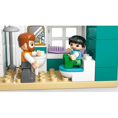 23. LEGO LEGO DUPLO TOWN 3in1 10470 Modern Family Home