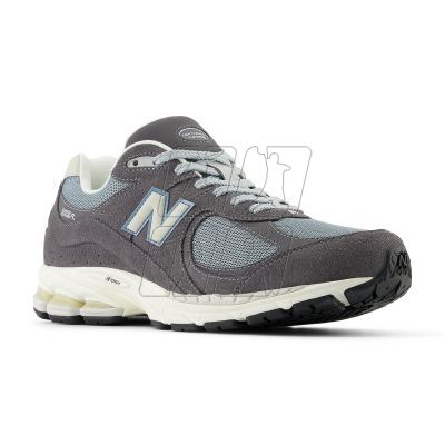 5. New Balance M2002RFB sports shoes