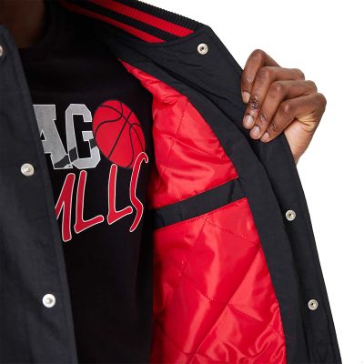 6. New Era NBA Chicago Bulls Script Bomber Jacket - 60332203