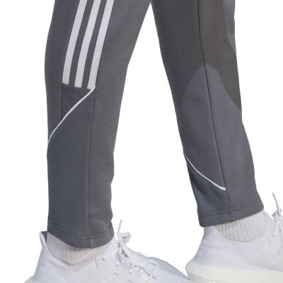 5.  adidas Tiro 23 League Sweat Tracksuit M HZ3019