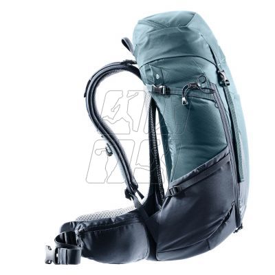 2. Deuter Futura 26 Backpack 3400621-1374