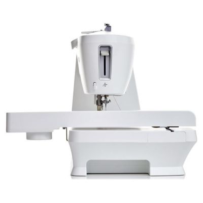 2. Singer SE9155 sewing machine, embroidery machine
