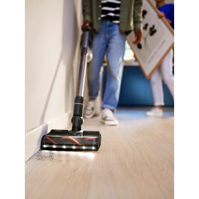 40. Philips 8000 Aqua XC8057/01 Cordless Vacuum Cleaner