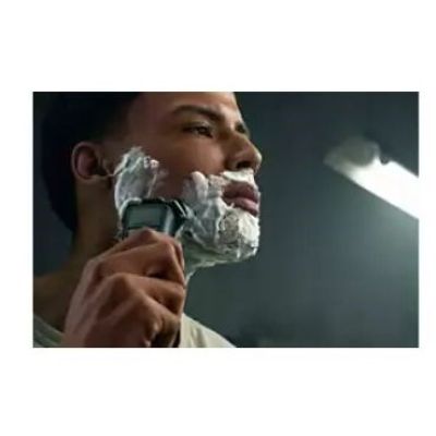 8. PHILIPS series 5000 S5886/30 shaver
