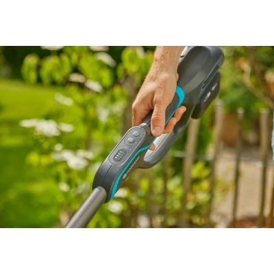 8. Gardena 14703-55 Brush Cutter/Trimmer 18W Battery Gray