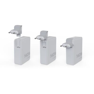 8. Xtorm XVC2140 Mobile Charger Universal White AC Internal