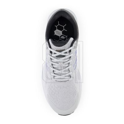 9. New Balance Fresh Foam M M680WN7 shoes