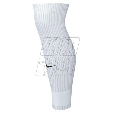 2. Nike Strike FQ8282-100 leggings