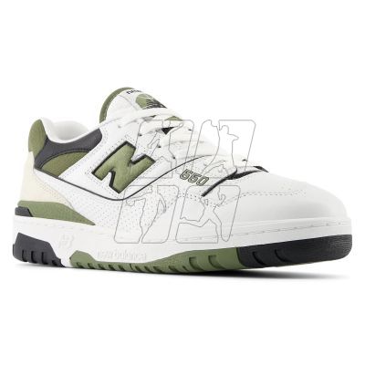 4. New Balance BB550DOB sports shoes