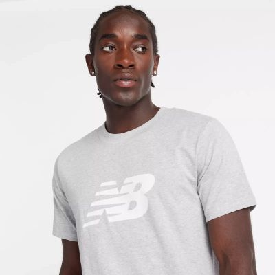 9. New Balance S/S Sport Graphic V Flying M T-shirt MT43906AG