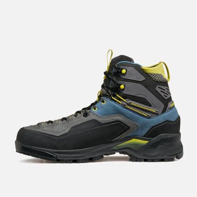 3. Garmont Akron Mid GTX Adult Blue