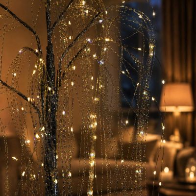 5. DECORATIVE CHRISTMAS WILLOW TREE 220 LEDS HEIGHT: 150CM
