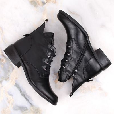 8. Jezzi W JEZ412A insulated flat ankle boots, black
