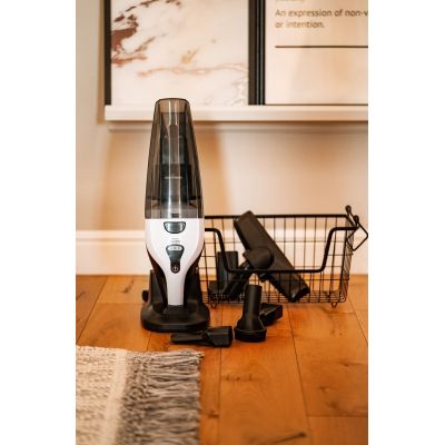 26. CAMRY CR 7046 vacuum cleaner