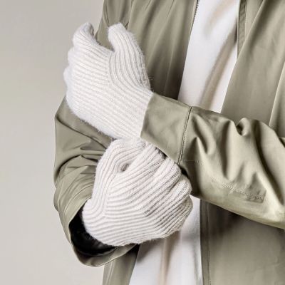 6. Braided telephone gloves with cutouts for fingers - beige