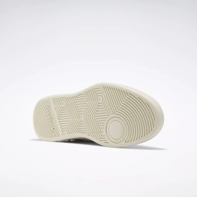 7. Reebok Court Advance M 100010620 shoes