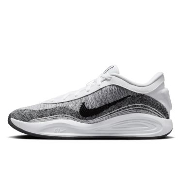 2. NIKE GT HUSTLE ACADEMY SHOES FJ7791-102