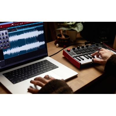 9. AKAI MPK MINI PLAY 3 - Mini keyboard controller