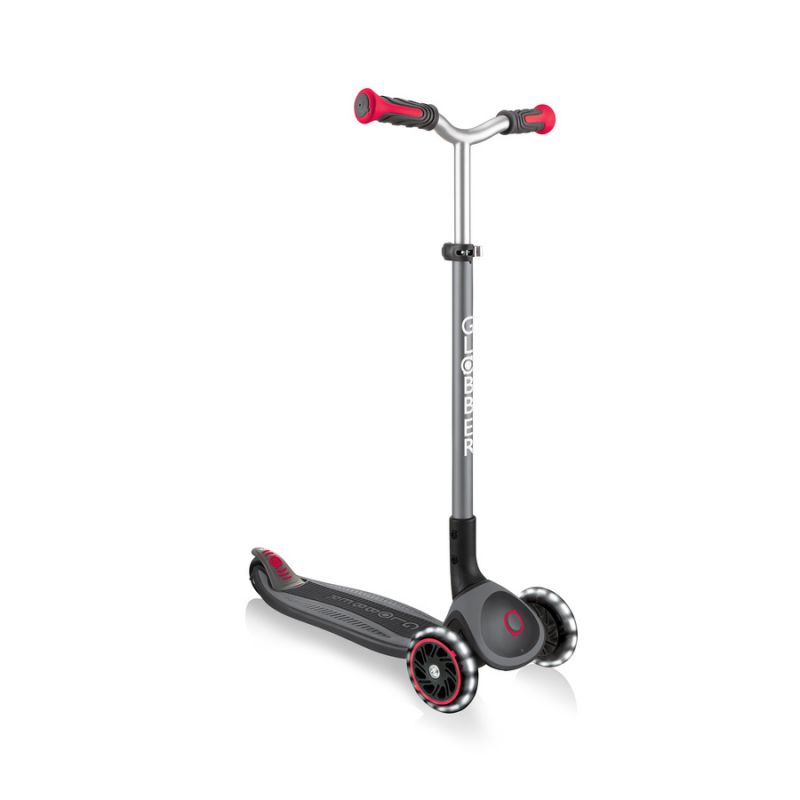 2. Globber Master Lights 3-wheel scooter 662-120-2 HS-TNK-000015844