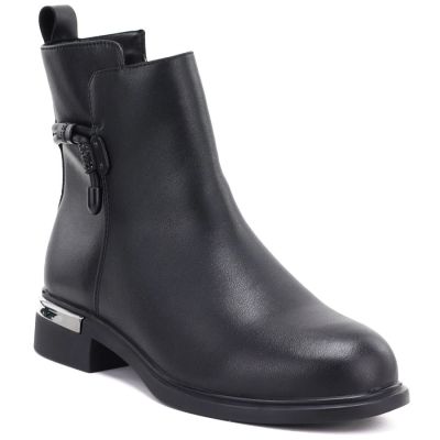 5. Women's black leather ankle boots D&A S.Barski MK62-7025