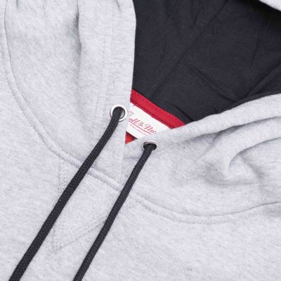 3. Mitchell & Ness Pinnacle Heavyweight Fleece NBA Chicago Bulls Hoodie