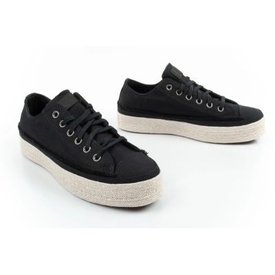 7. Converse Chuck Taylor women's sports shoes espadrilles fashionable black comfortable