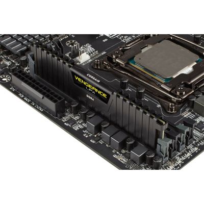 4. Corsair Vengeance LPX, 32GB Memory Module 4 x 8GB DDR4 2666Mhz
