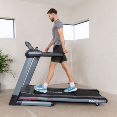 30. FLOW FITNESS ELECTRIC TREADMILL RUNNER DTM2500