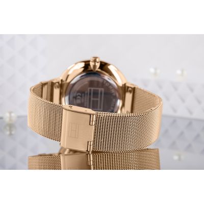 5. Tommy Hilfiger Lidia Women's Watch 1782538+ BOX