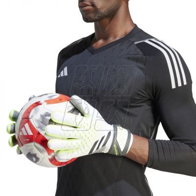 5. Goalkeeper gloves adidas Predator League Gloves M IA0879