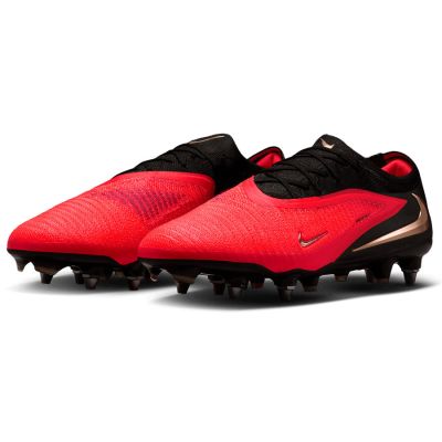 4. Nike Phantom 6 Low Elite SG-Pro Football Boots IU8552-600