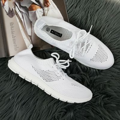 4. News W EVE211C slip-on sneakers white