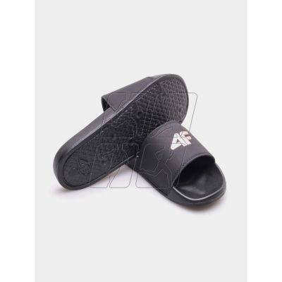 4. 4F Flip-flops W 4FWAW23FFLIF150-20S